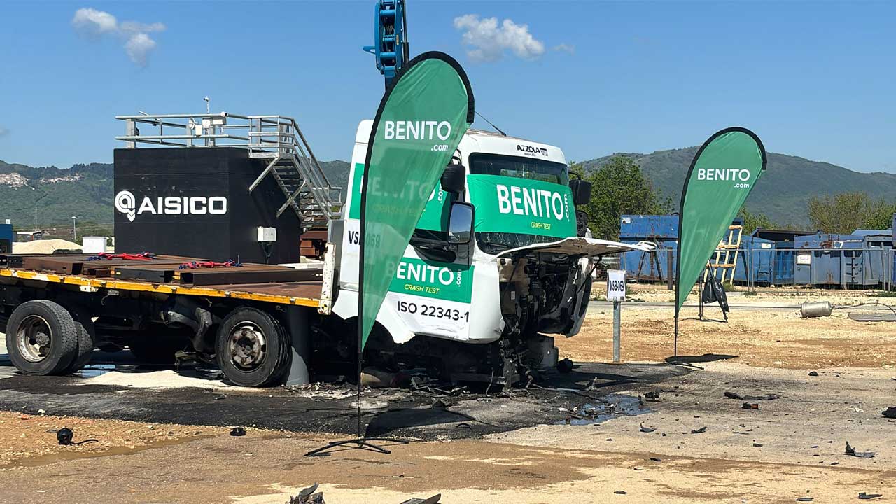 CRASH TEST: DEFENDER M30 HM3009FR FR – pilona fija antiterrorista