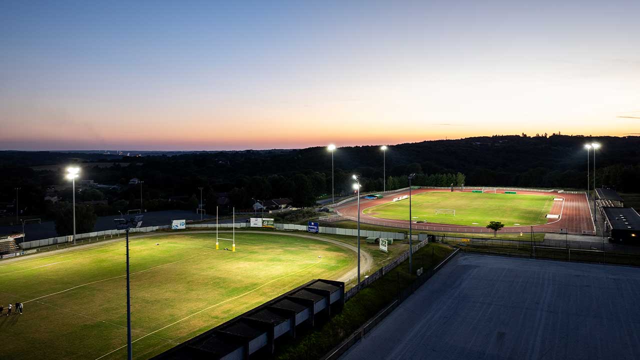 Proyectores APOLO XL en campos deportivos de Nueva Aquitania, Francia