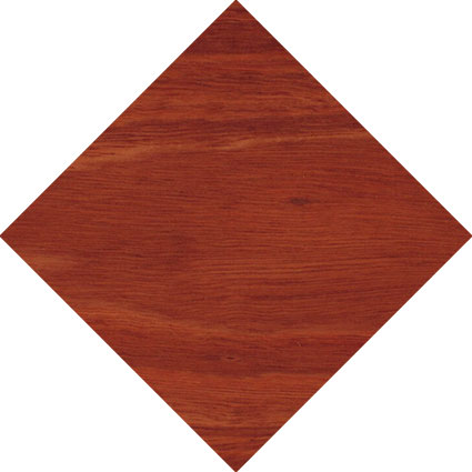 Madera tropical marrón rojizo